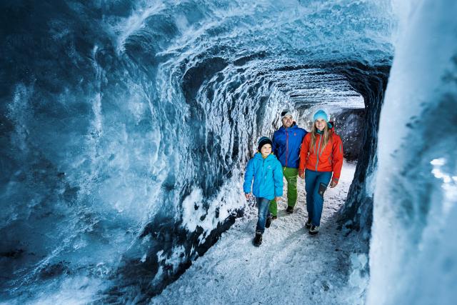 In famiglia alla scoperta del  ghiacciaio dello Stubai
